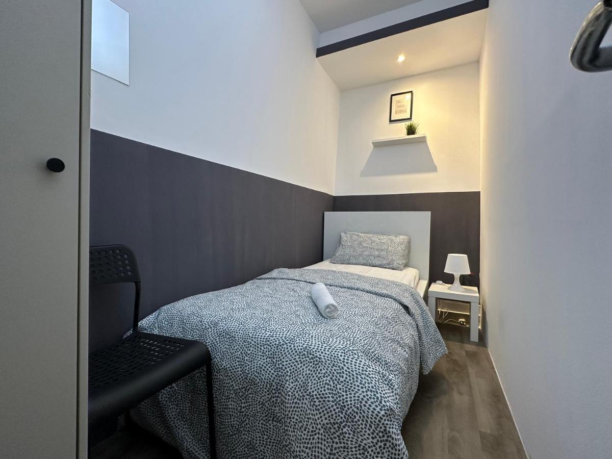 Traveller Partition Room In Al Barsha 1 Near Metro Dubai Exteriör bild